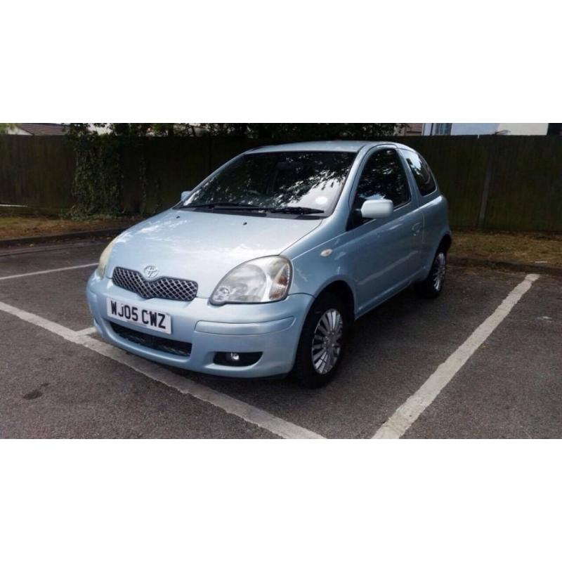 Toyota yaris 1.0 petrol ,manual hatchback mot 2017 drives very good