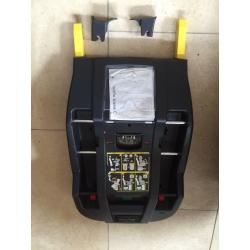 Mamas and Papas isofix base and car seat