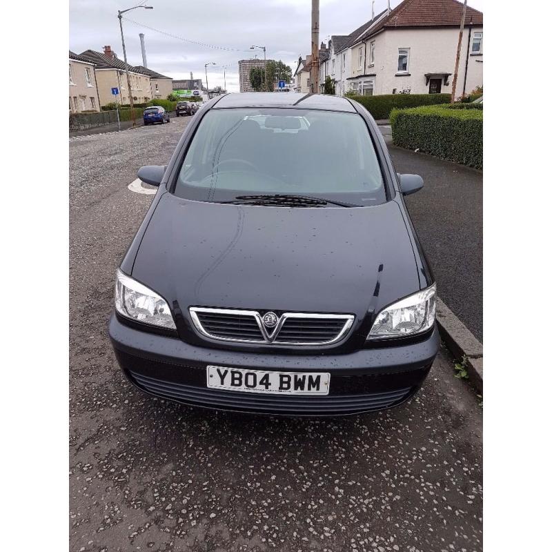 Zafira black 7 seater very good condition