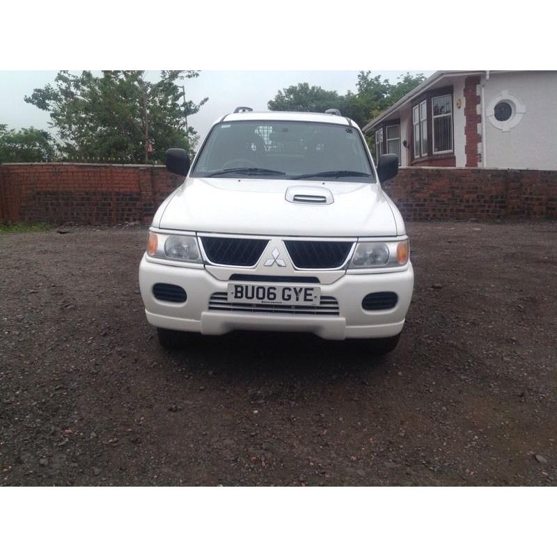 MITSUBISHI SHOGUN SPORT VAN DIRECT BT F/S/H NO VAT