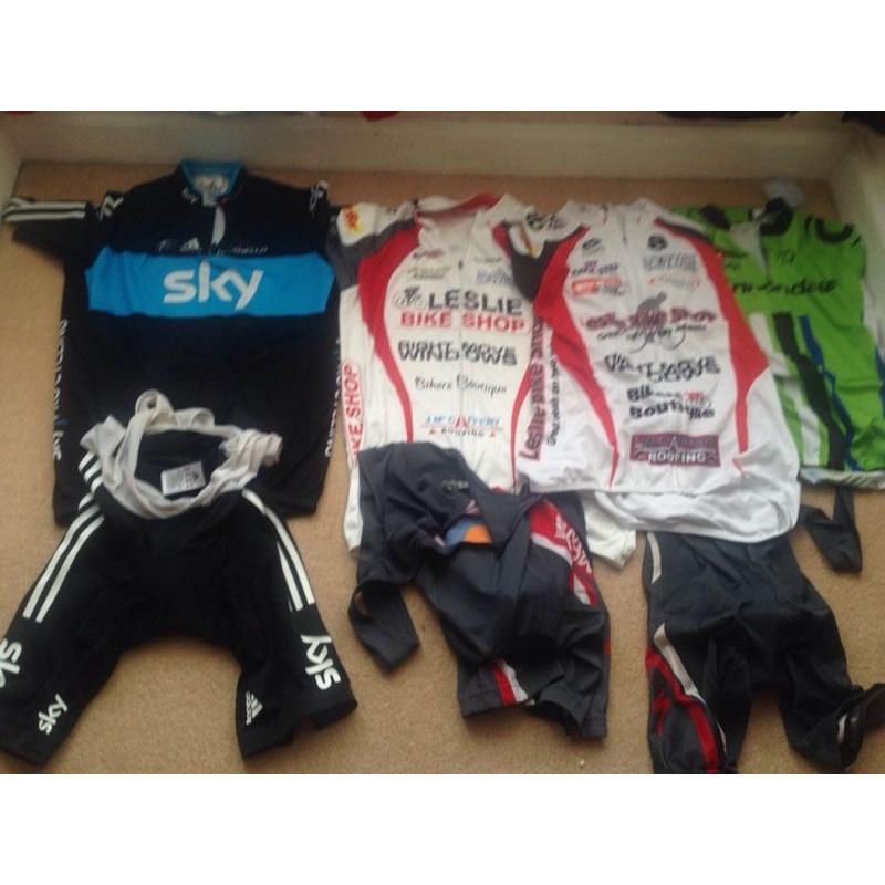 Cycling clothing