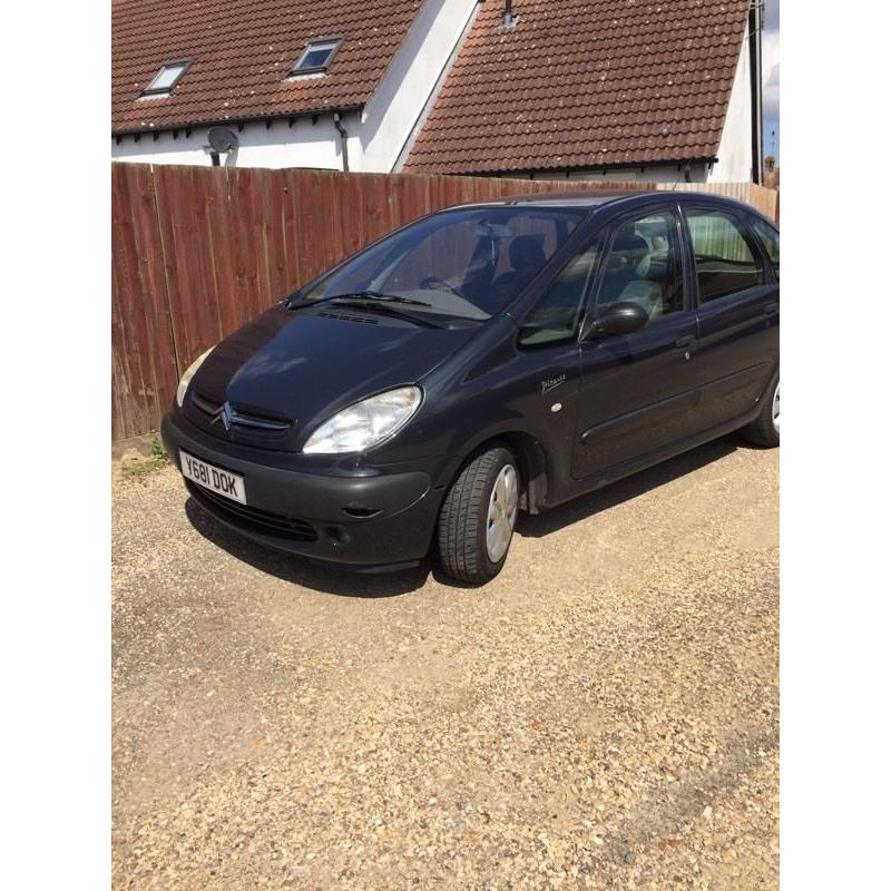 Citroen Picasso 1.8 starts and runs