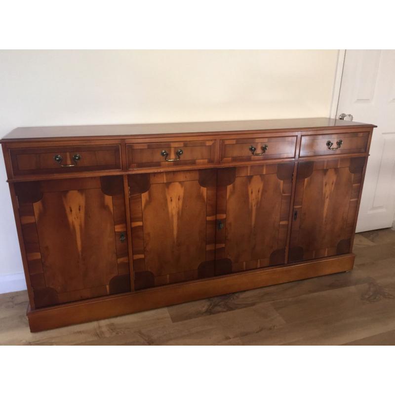 Sideboard