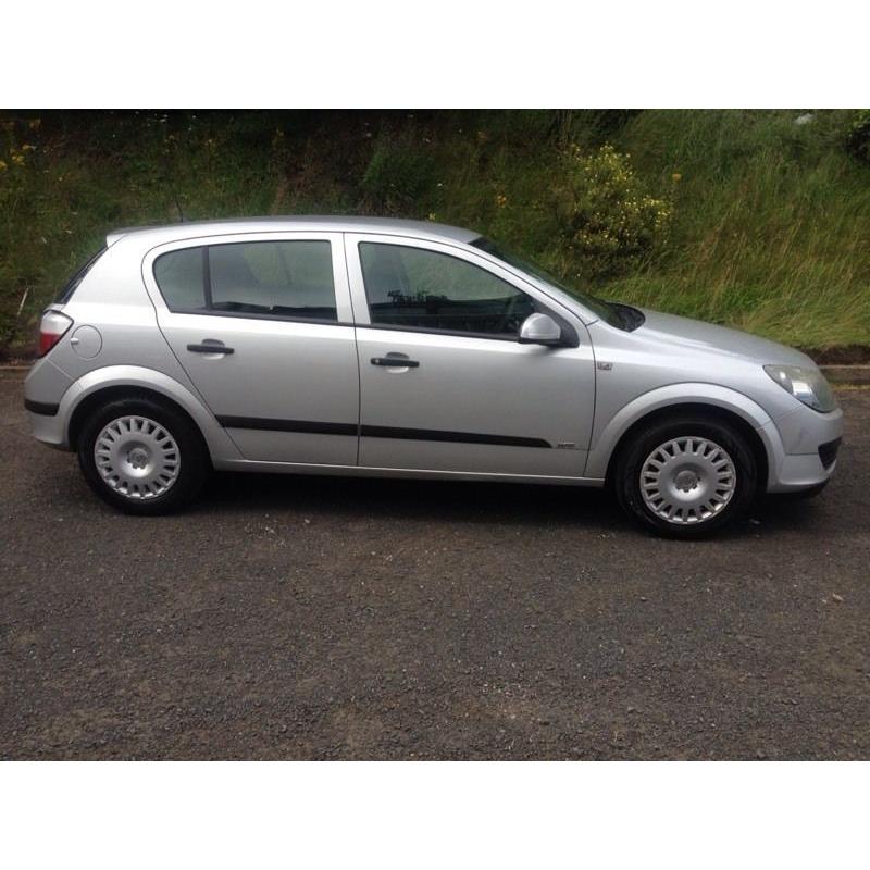 Vauxhall Astra 1.4 life 1 years mot new timing chain and service like focus Megane golf