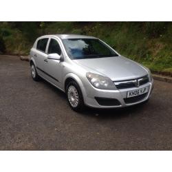 Vauxhall Astra 1.4 life 1 years mot new timing chain and service like focus Megane golf