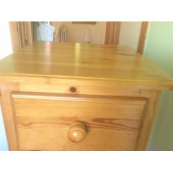 AS NEW PINE 6 DRAWER CHEST OF DRAWERS