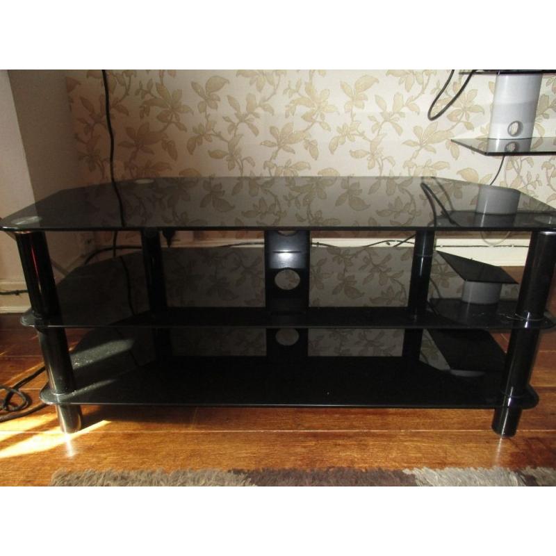 Glass tv stand very good condition