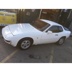 Porsche 924s