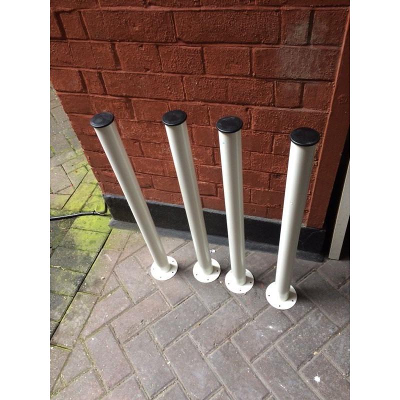 4 x White IKEA Adils 70 cm Metal Table/Bar Legs Set of 4 with brackets