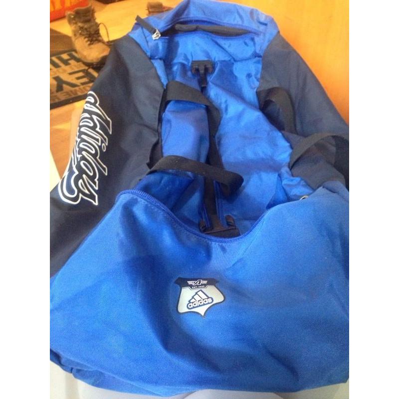 Adidas gym bag cool blue