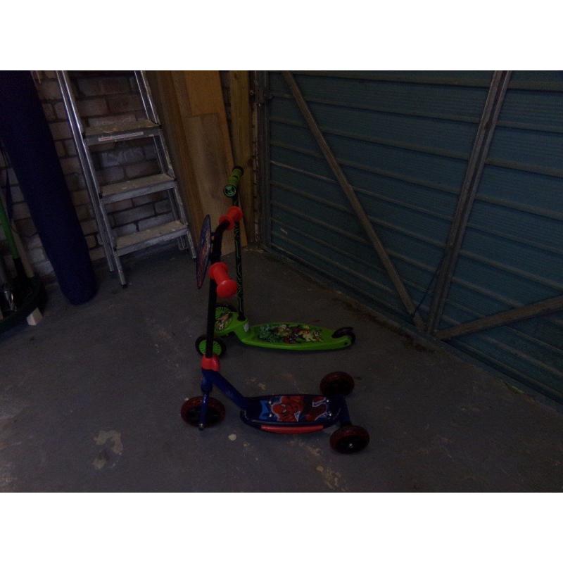 Ben 10 & Spiderman scooters