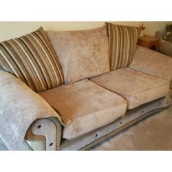 Brown/beige sofa