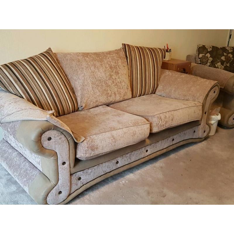 Brown/beige sofa