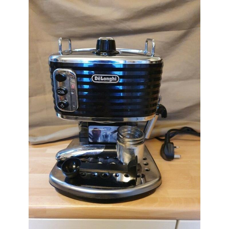 DeLonghi Scultura Barista style coffee machine