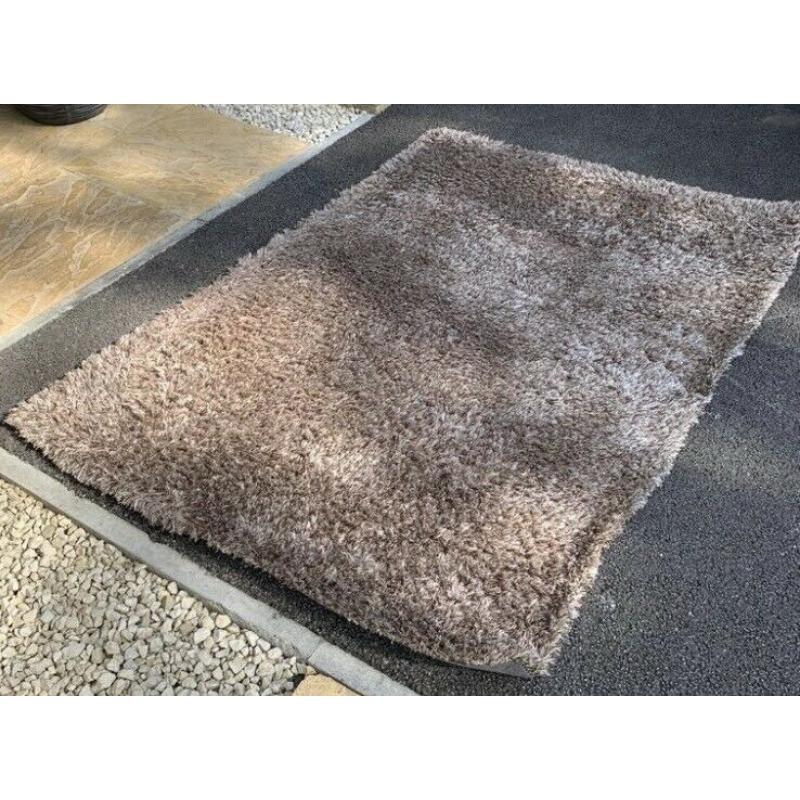 Indulgence Mink colour rug